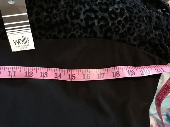Wallis Top Size M 40 Inch Bust 27 Long Black Long Sleeves Super Soft - Picture 8 of 12